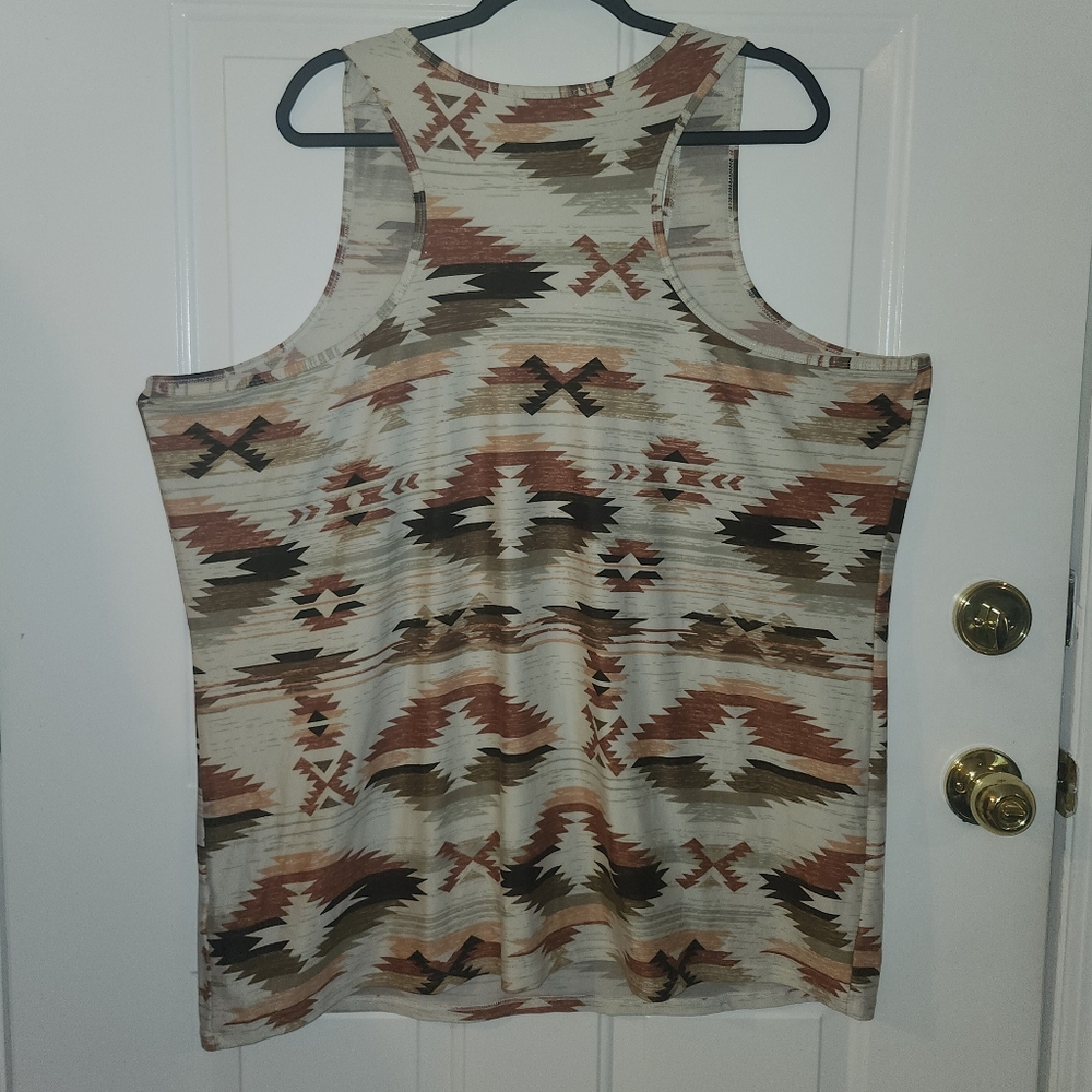 Aztec Pattern Sleeveless Top - Picture 3 of 3